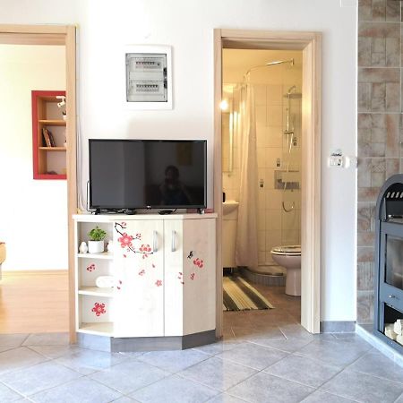 Red Apple Apartment Бовец Екстериор снимка