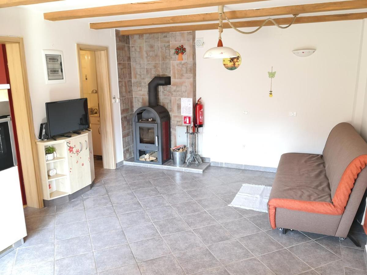 Red Apple Apartment Бовец Екстериор снимка