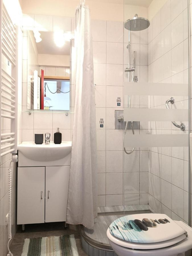 Red Apple Apartment Бовец Екстериор снимка